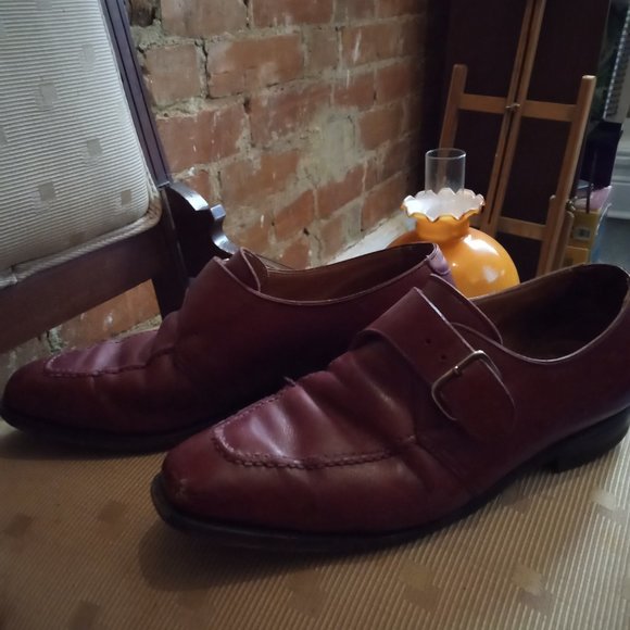 Dapper, Dark-Academia, Vintage Women's Red Loafers - Picture 2 of 7